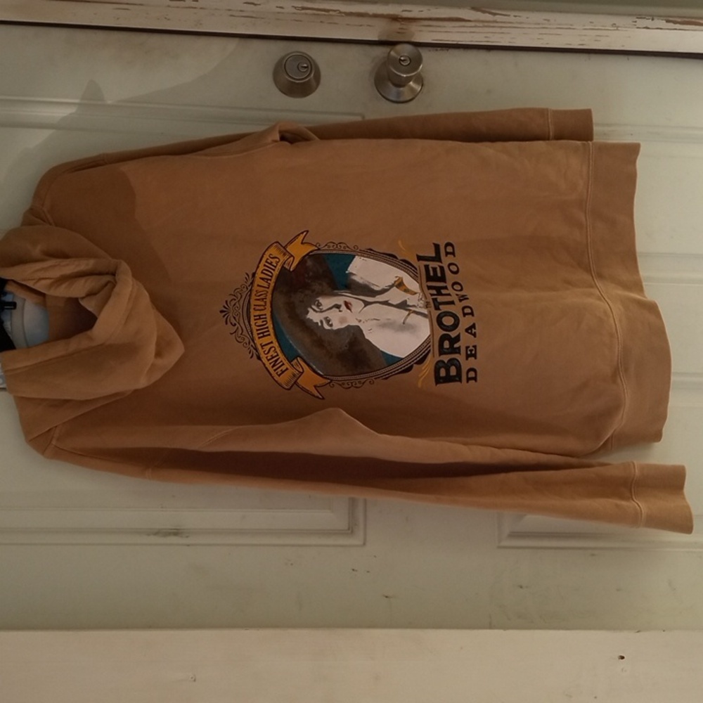 Men's medium hoodie from Deadwood South Dakota